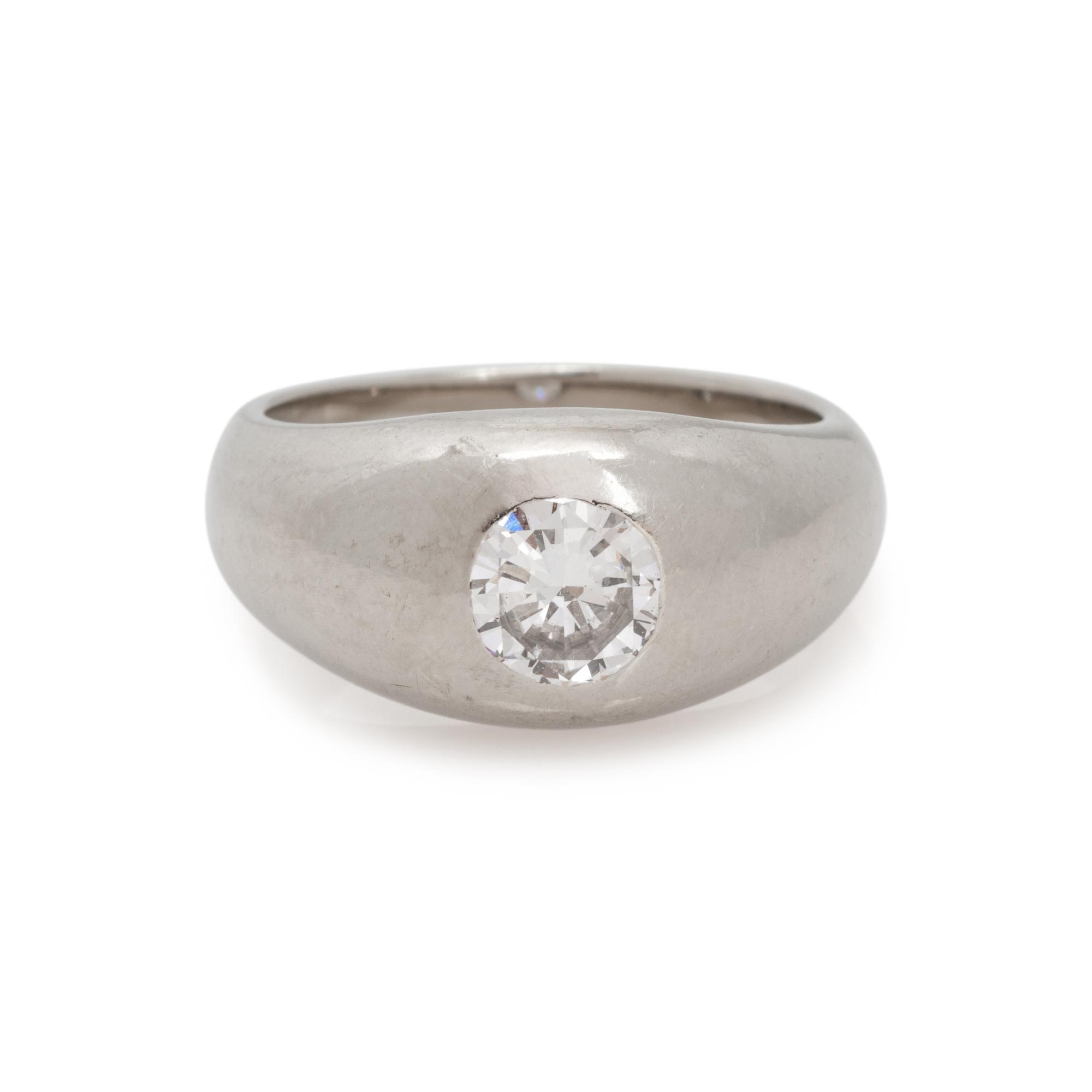 WHITE GOLD AND DIAMOND RING