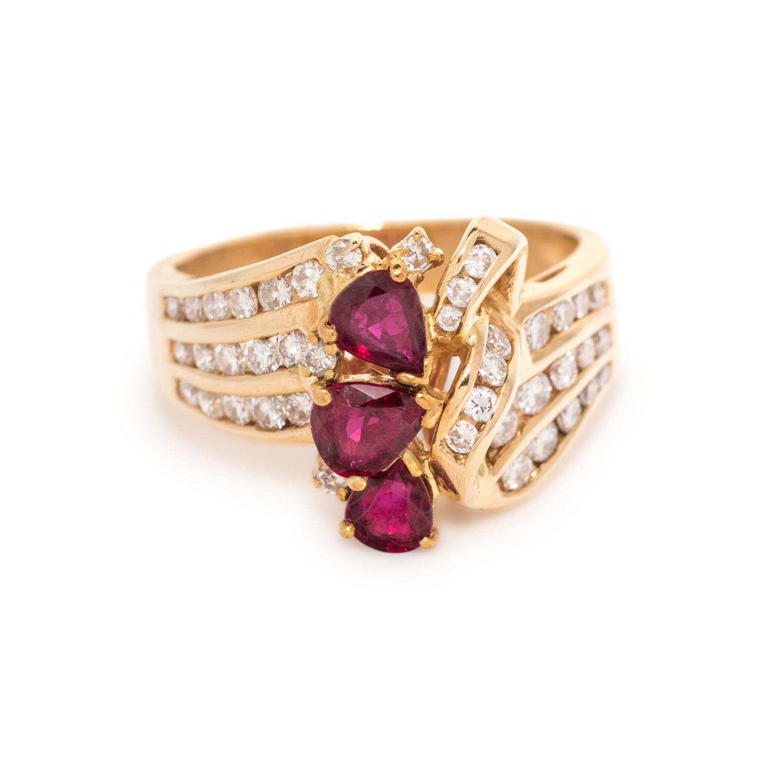 GARNET AND DIAMOND RING