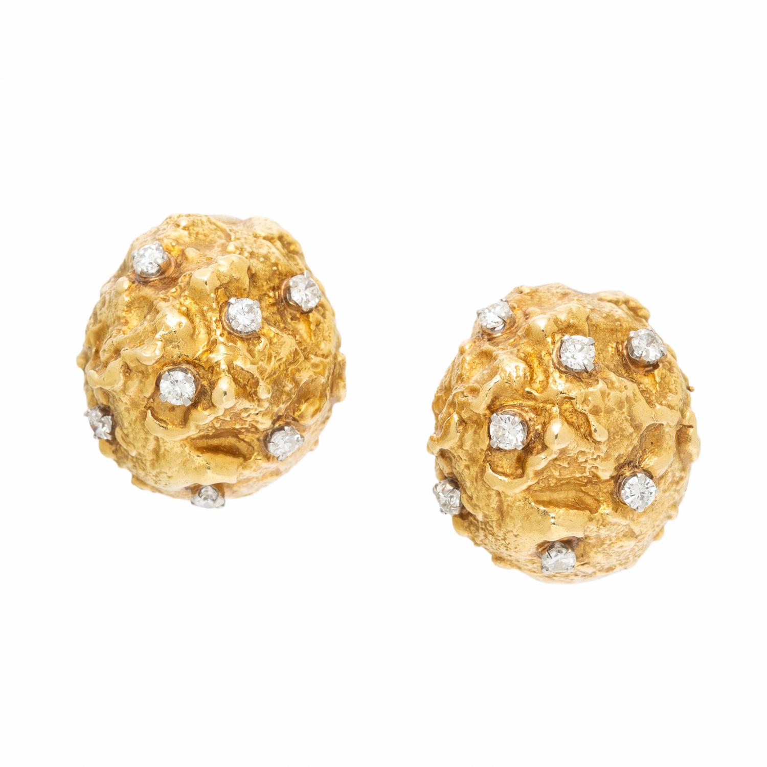 DAVID WEBB, DIAMOND AND YELLOW GOLD 'NUGGET' EARRINGS