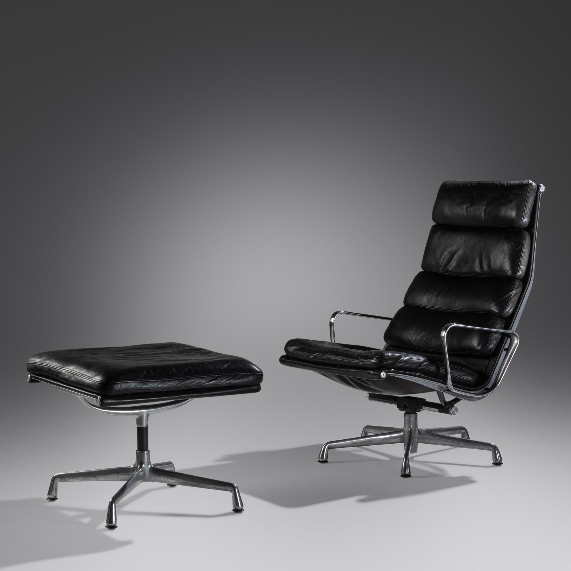 'Soft Pad' Lounge Chair and Ottoman Herman Miller, USA