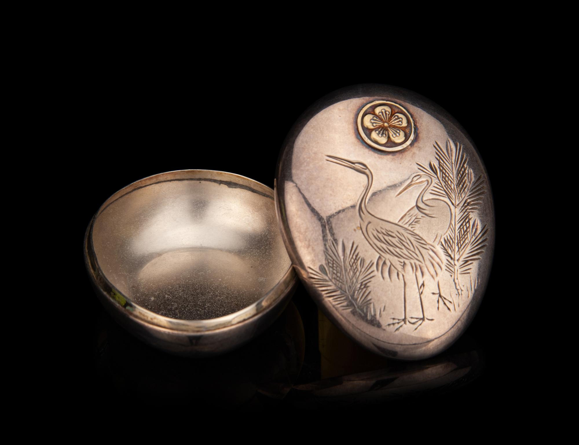 A Japanese Silver Oval Bonbonnière