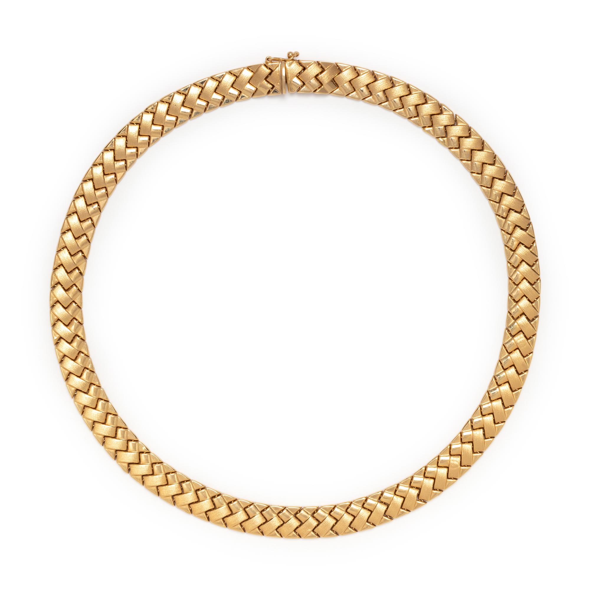 YELLOW GOLD NECKLACE