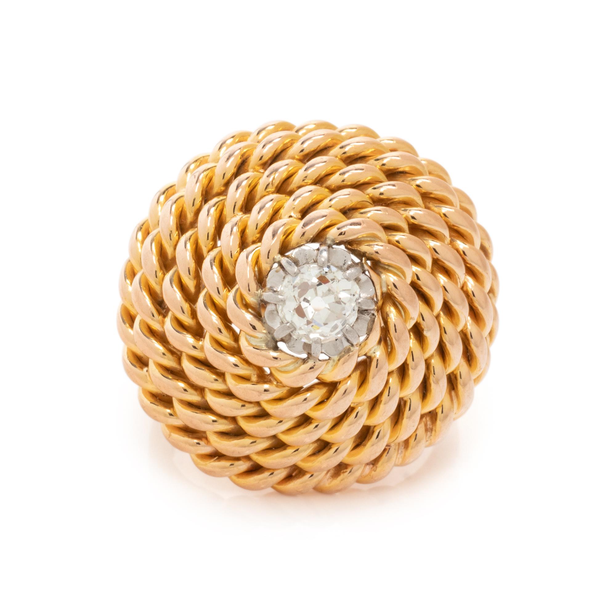 YELLOW GOLD AND DIAMOND RING