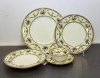 A Royal Cauldon Partial Dinner Service Diameter of dinner plate 10 3/4 inches. — 20TH CENTURY