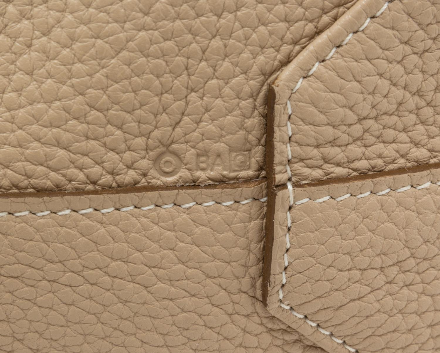 An Hermes Etoupe/Ebene 45cm Taurillon Clemence Double Sens Tote, 17.5" x 15.5" x 5".
