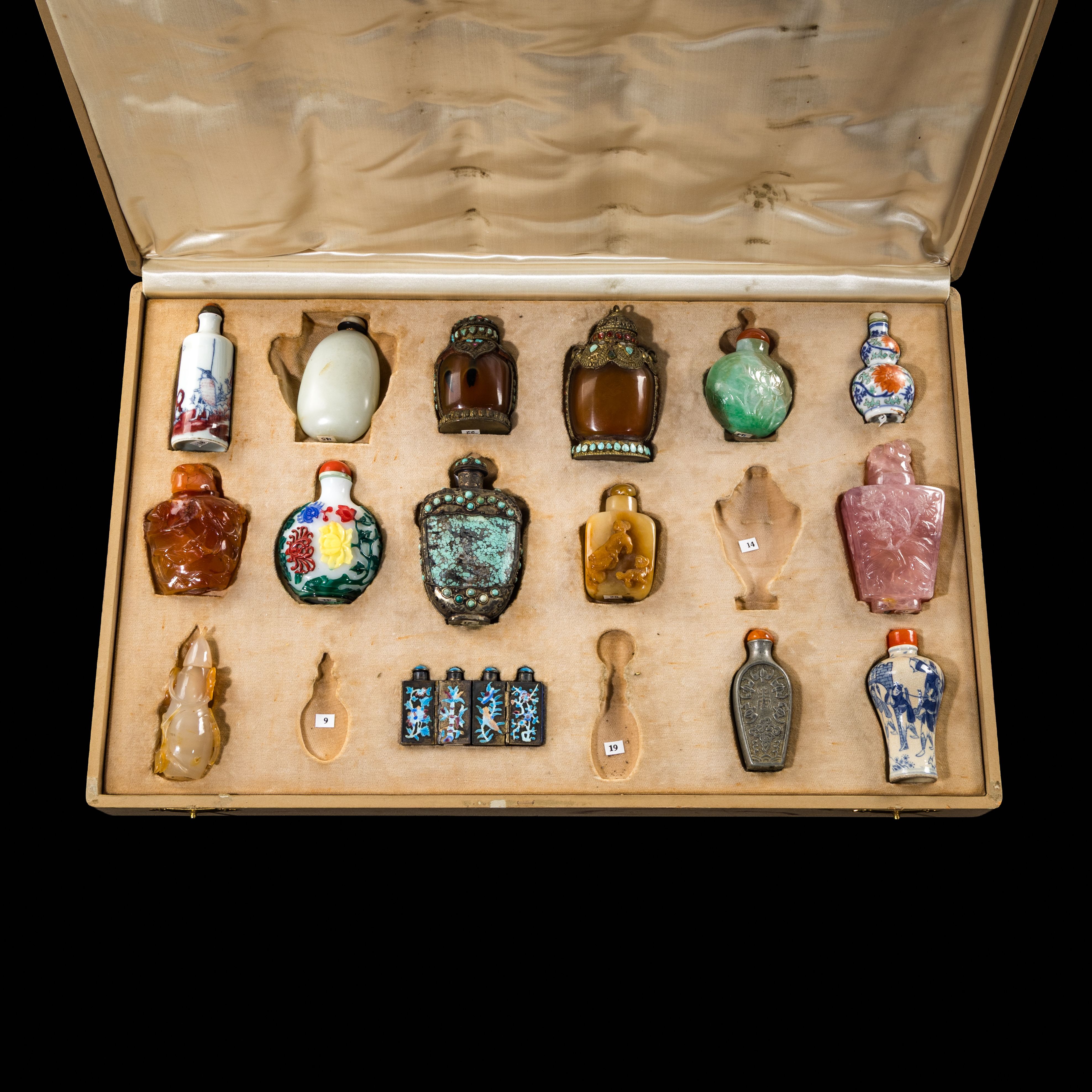 Fifteen Chinese Snuff Bottles, Late 19th-Early 20th | Freeman's