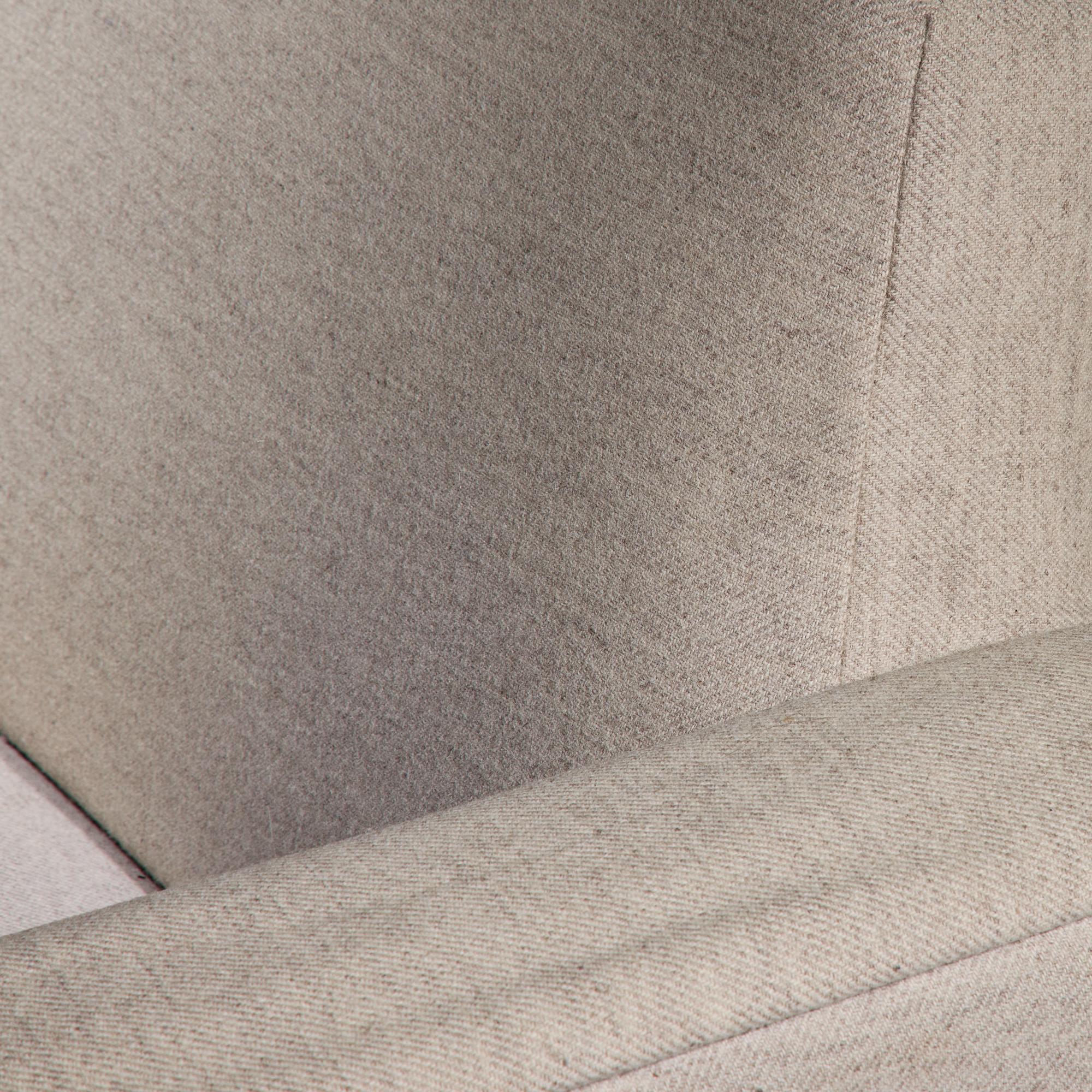 Curved sofa, model 450
