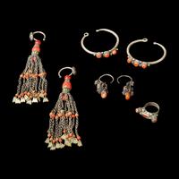 Seven Chinese Semiprecious Stone-Inset Silver Jewelry Items 嵌寶銀首飾一組