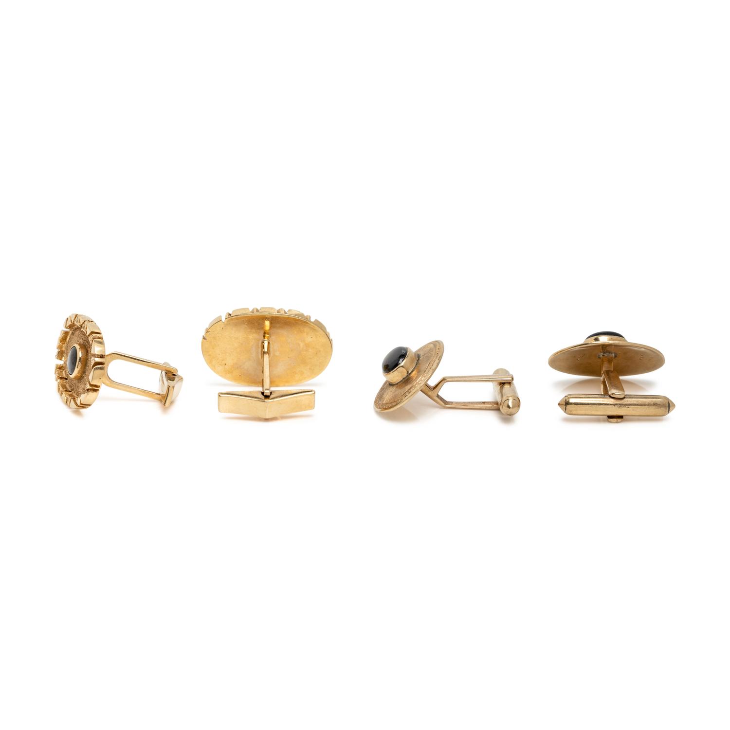 TWO PAIRS OF YELLOW GOLD AND BLACK STAR SAPPHIRE CUFFLINKS