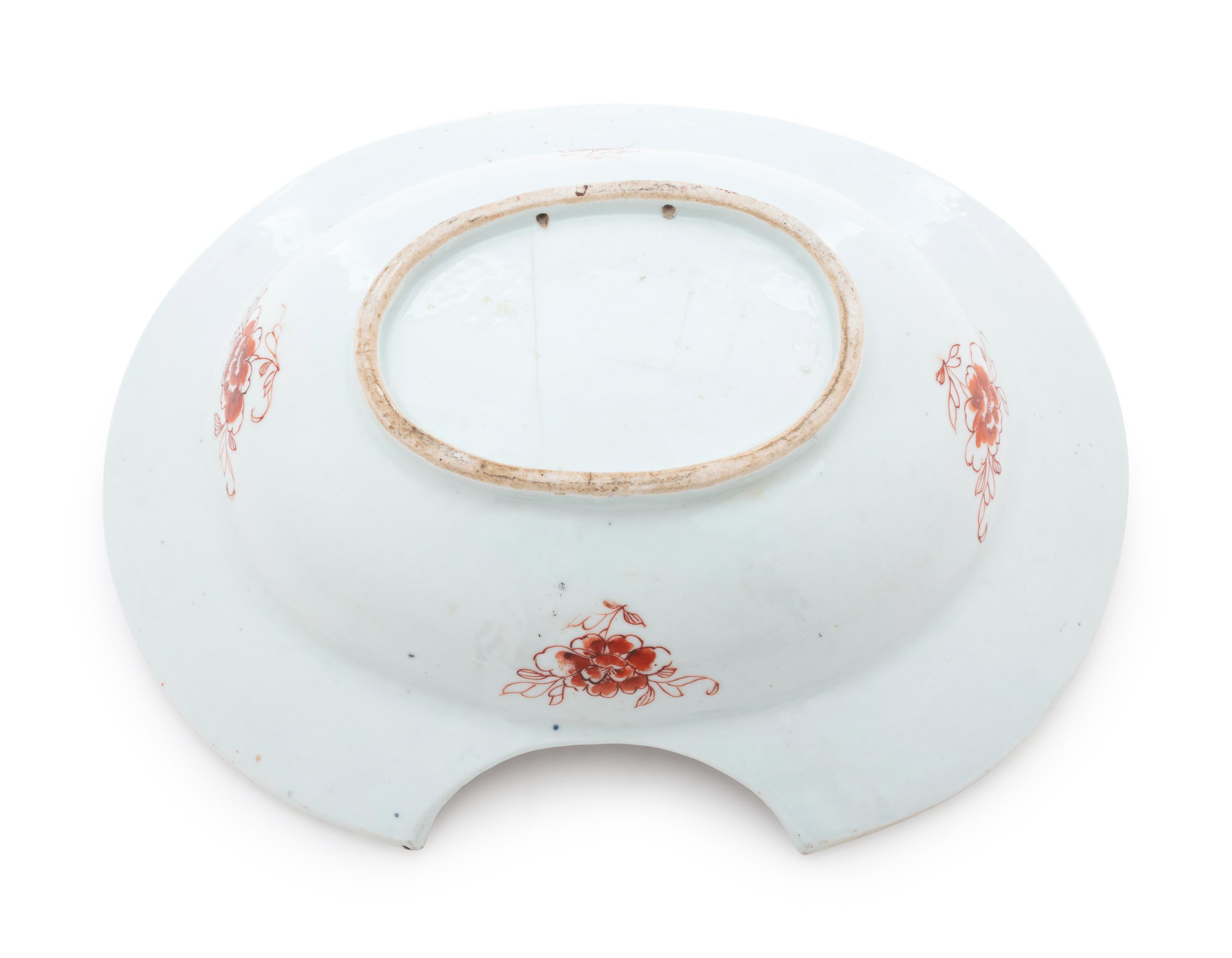 A Chinese Export Famille Rose Porcelain Barber's Basin