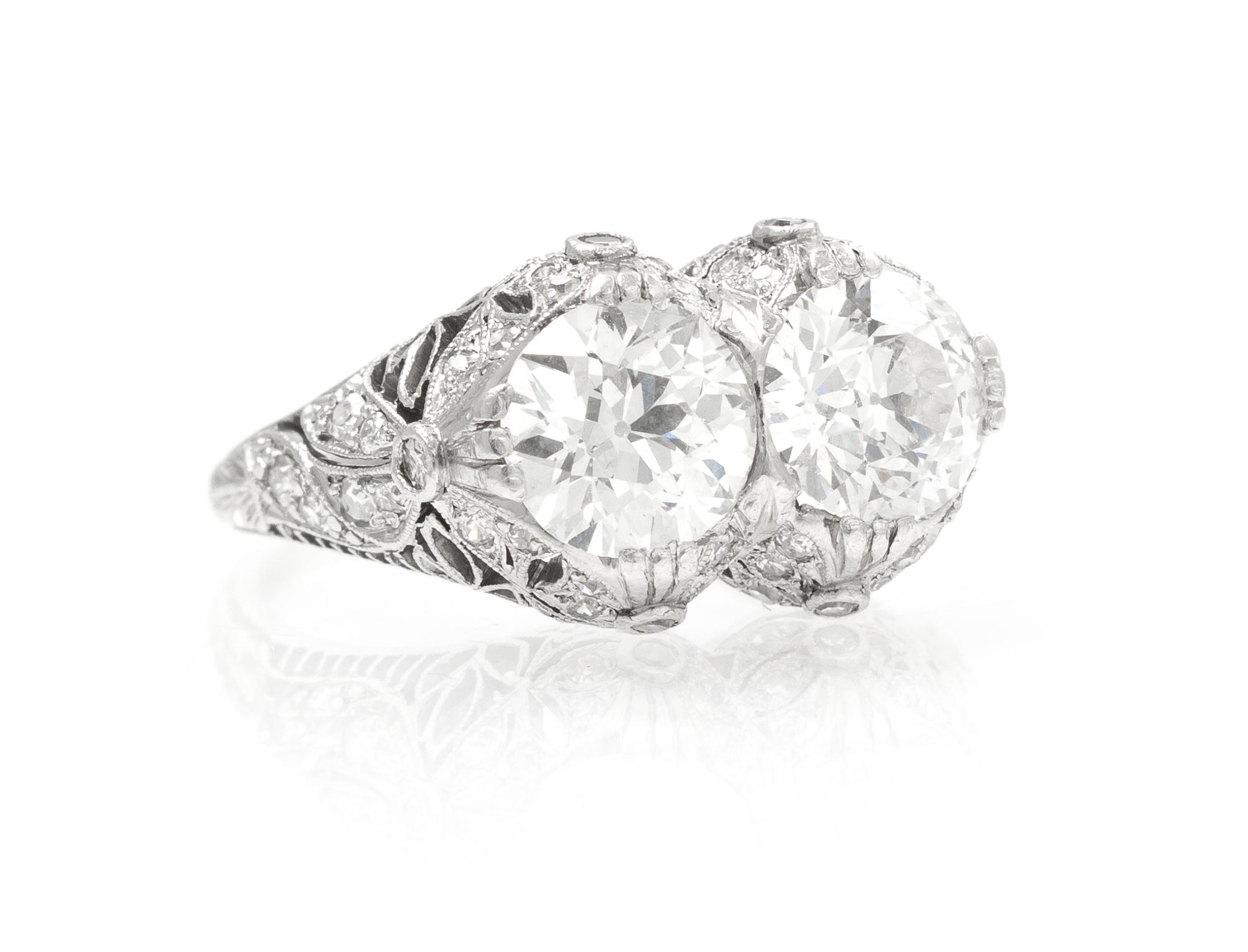 An Art Deco Platinum and Diamond Ring, 4.40 dwts.
