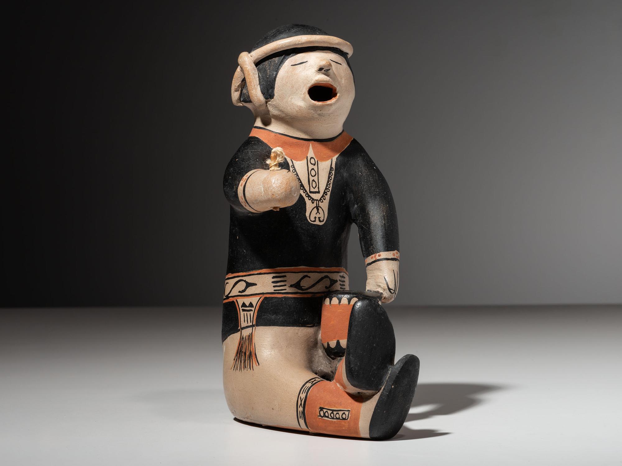 Pottery Singer