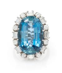 An 18 Karat White Gold, Aquamarine and Diamond Ring, 7.00 dwts.