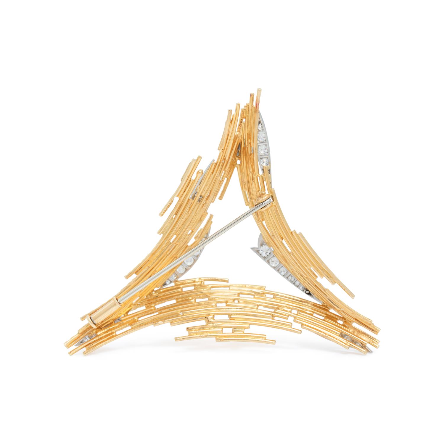 ANDREW GRIMA, YELLOW GOLD AND DIAMOND BROOCH