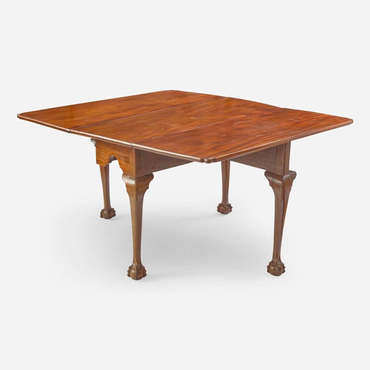 A Chippendale carved mahogany drop-leaf table Probably Philadelphia, PA, circa 1770