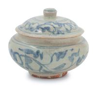 A Chinese Porcelain Lidded Jar