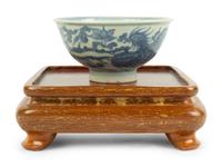 A Chinese Blue and White Tea Bowl with Phoenix Bird Decoration — 19TH CENTURY