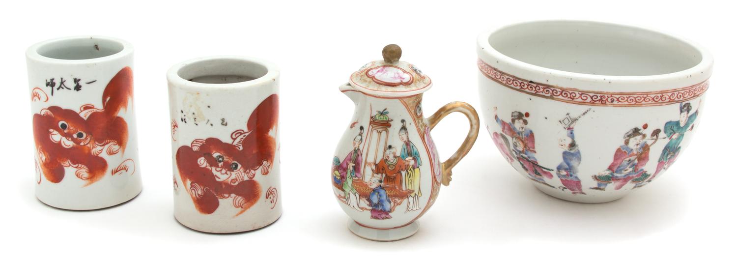 A Group of Four Chinese Export Porcelain Articles — 19TH CENTURY