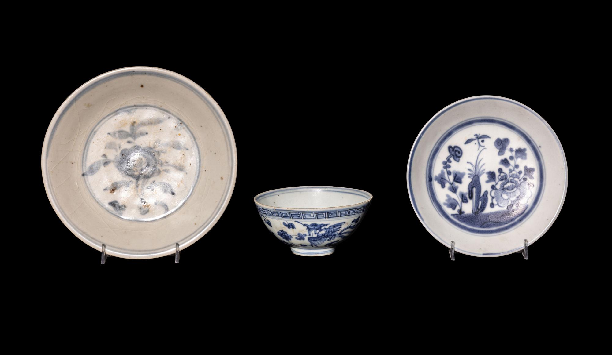 Three Chinese Export Blue and White Porcelain Wares