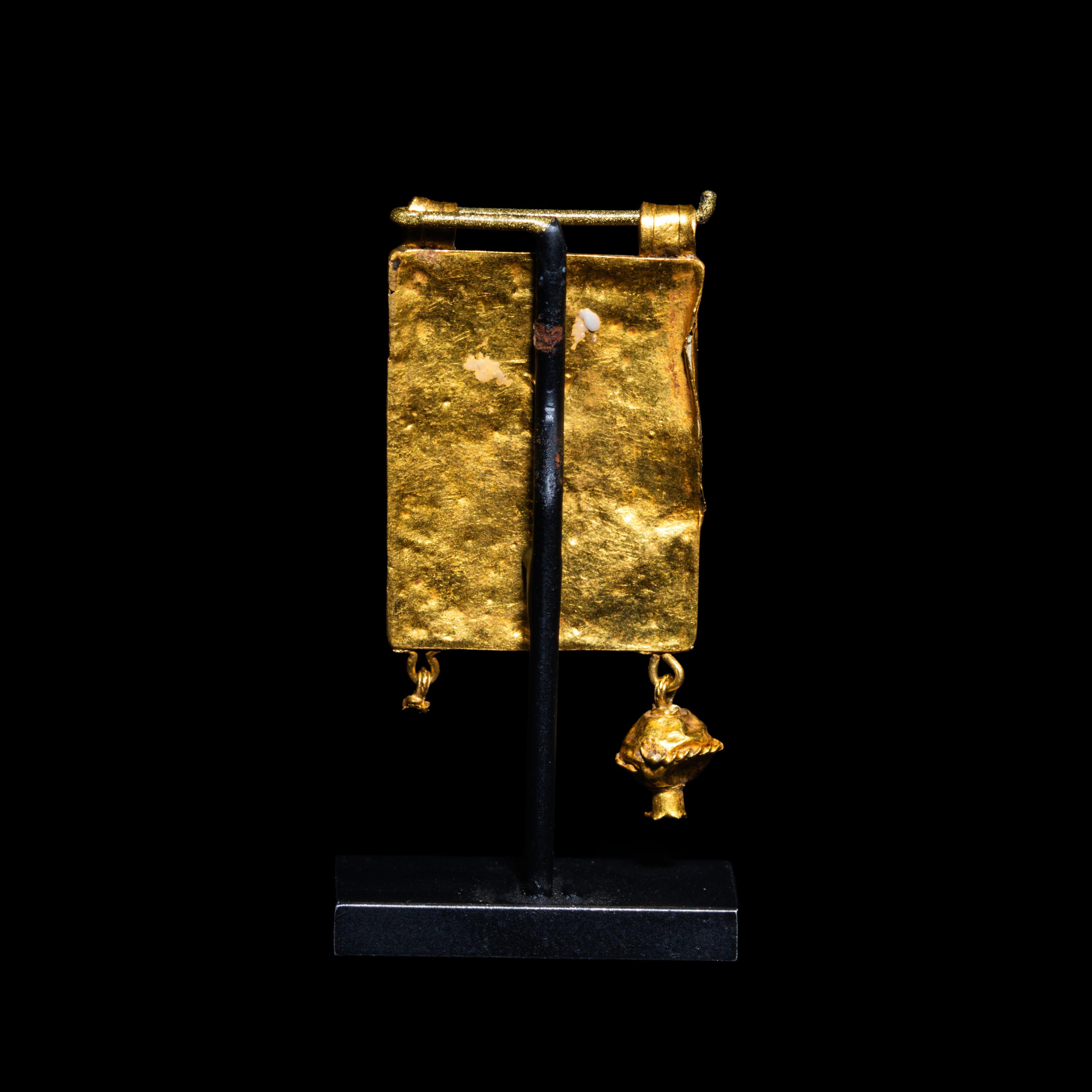 A Greek Gold Pendant with the Mistress of Animals
