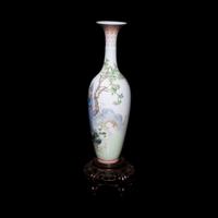 A Chinese Famille Rose Eggshell Porcelain Vase, Mid 20th Century — 近代 粉彩人物圖蛋殼瓷賞瓶
