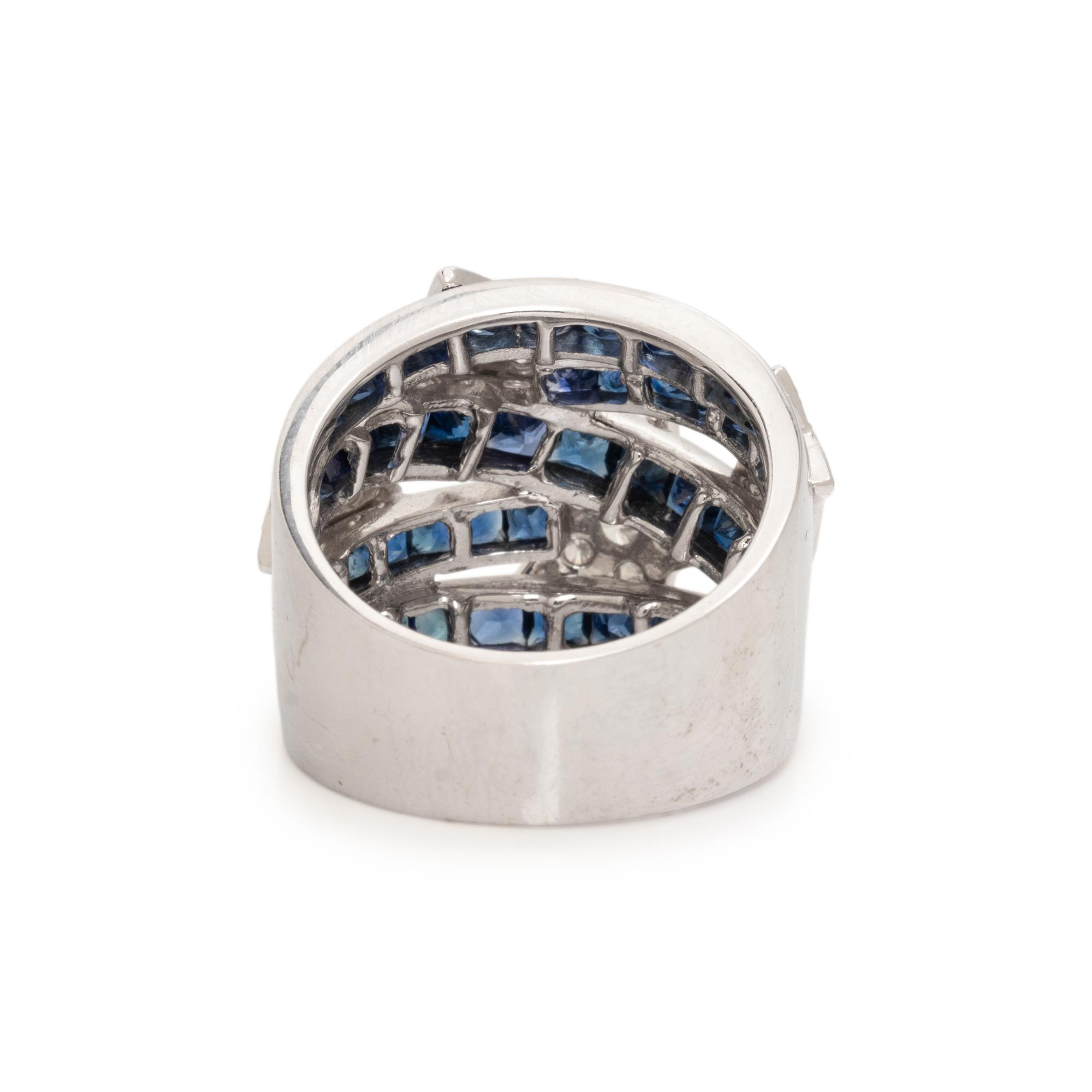 WHITE GOLD, DIAMOND AND SAPPHIRE RING