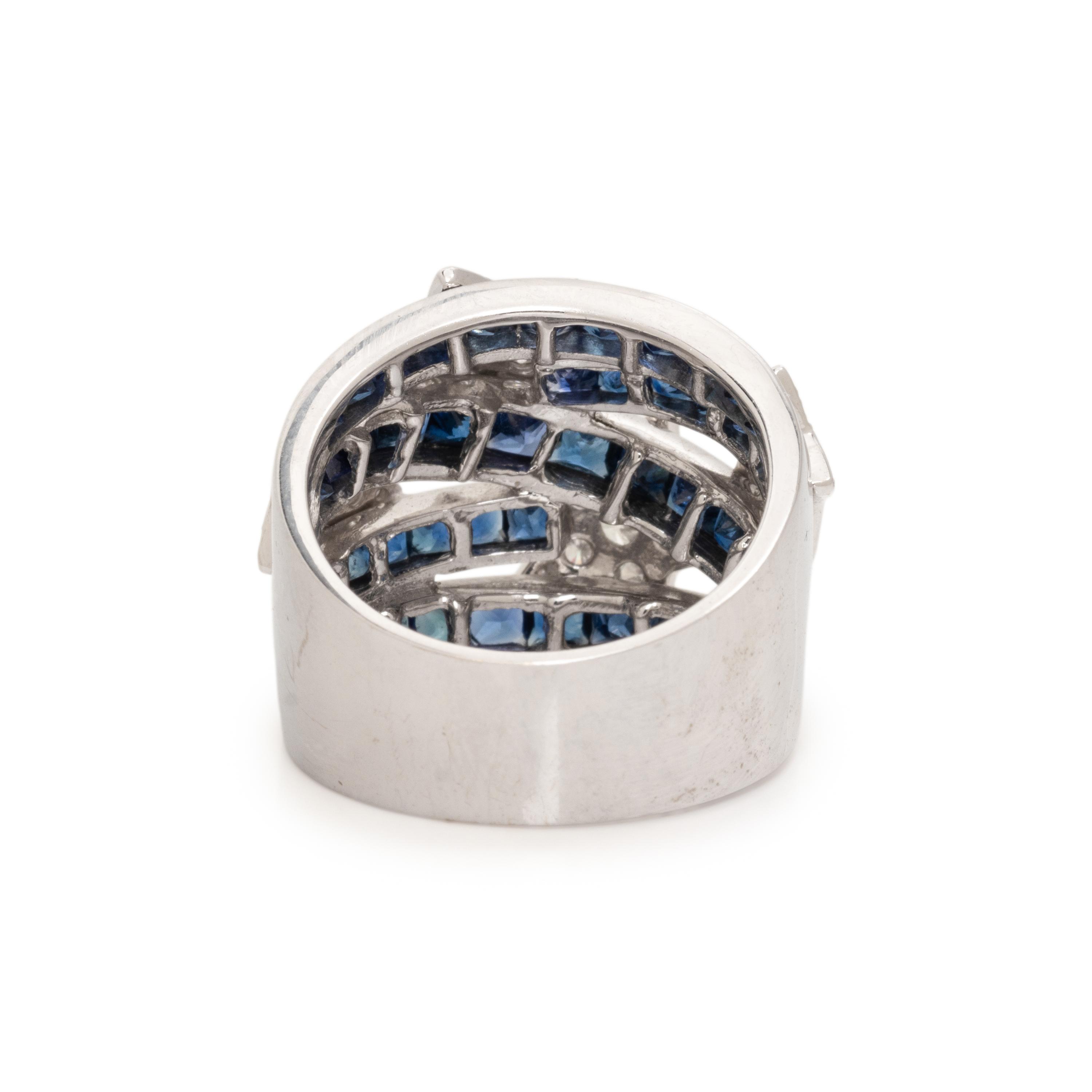 WHITE GOLD, DIAMOND AND SAPPHIRE RING