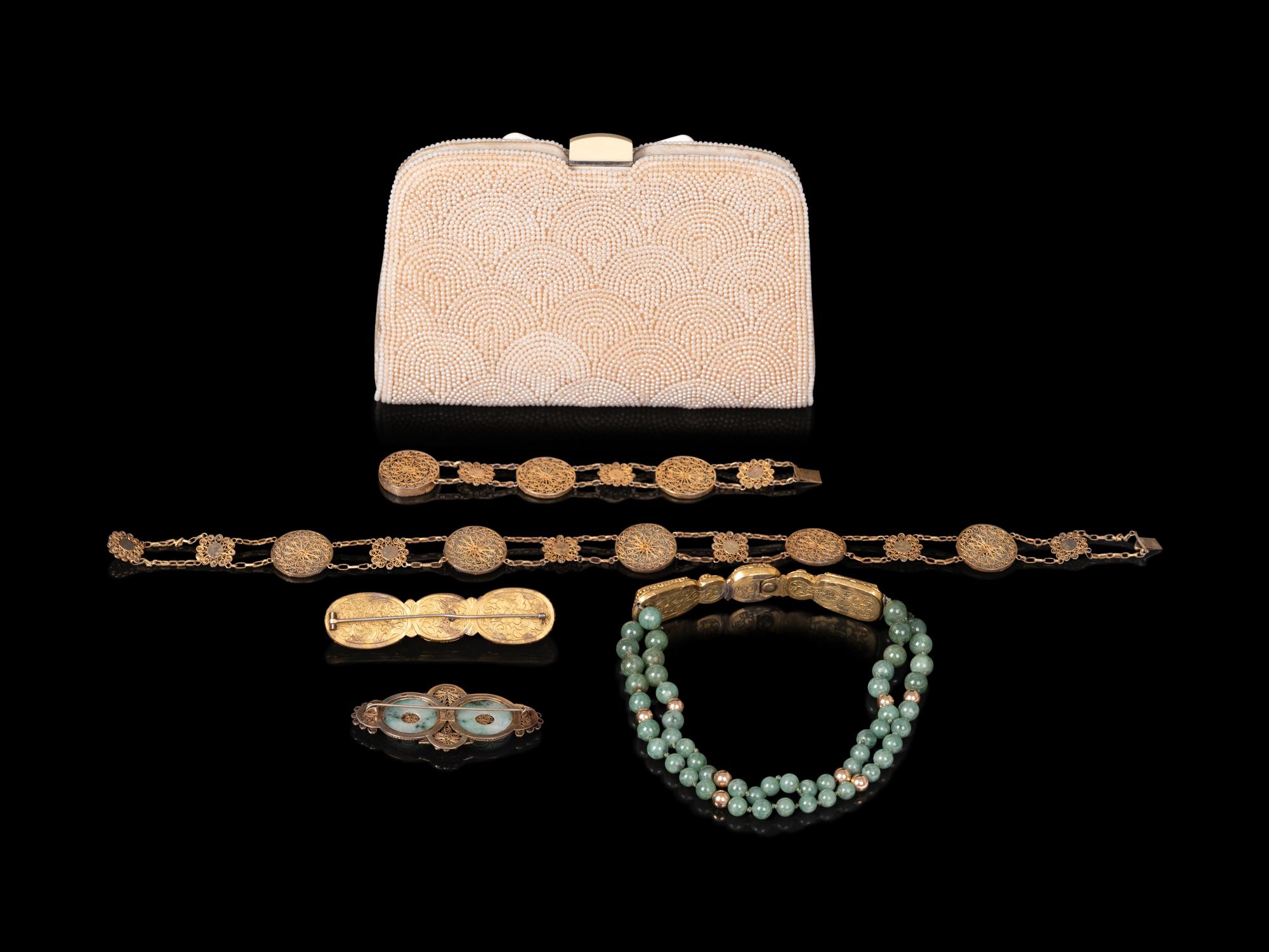 Six Chinese Hardstone Jewelry Articles
