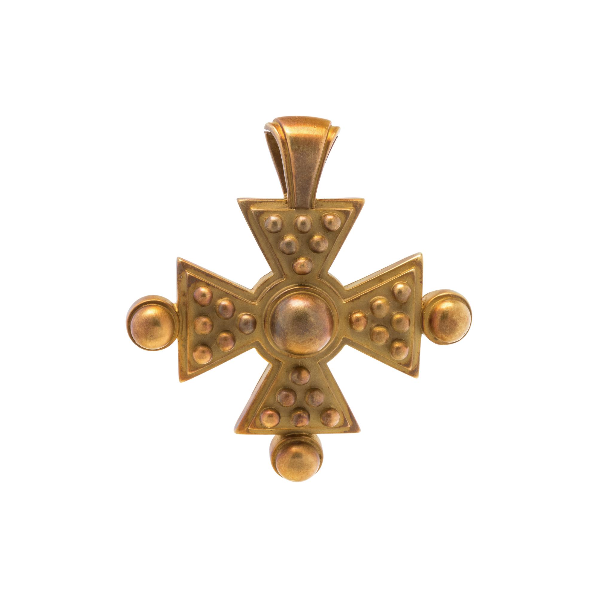 KIESELSTEIN-CORD, YELLOW GOLD MALTESE CROSS PENDANT