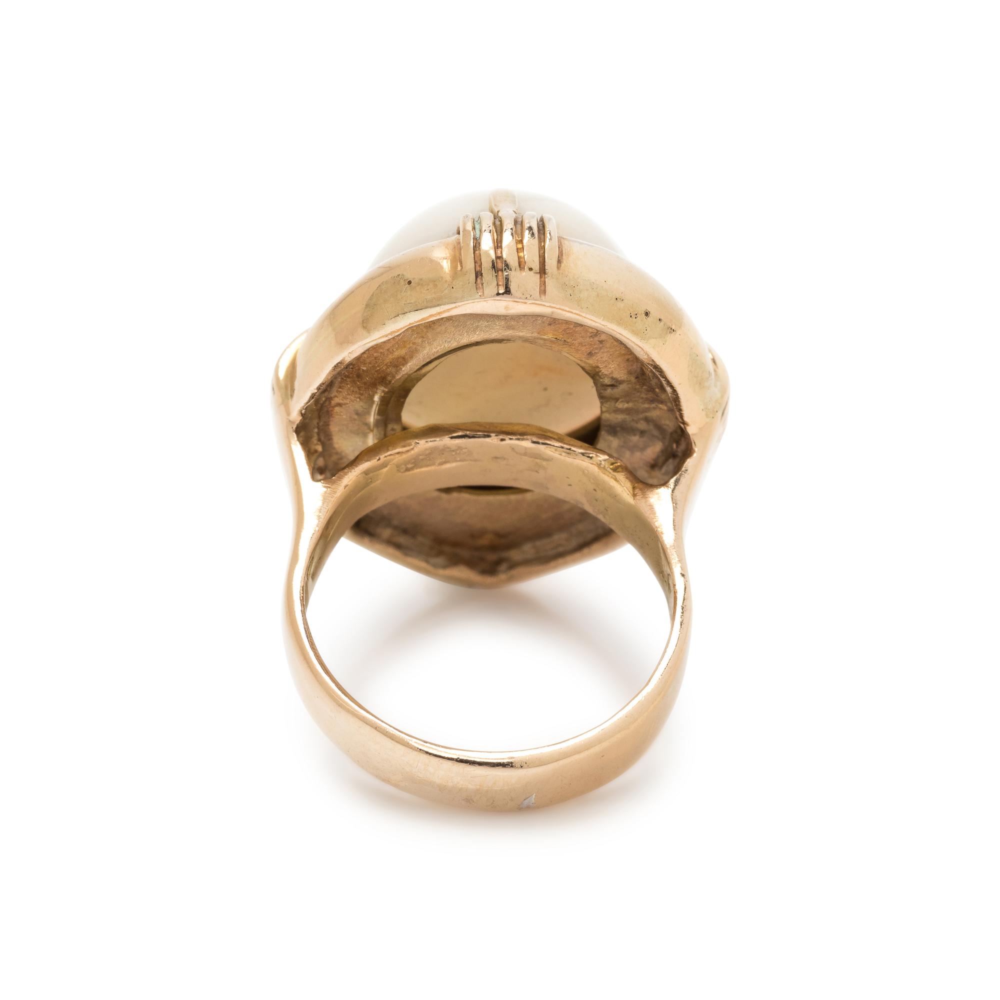 GUMPS, YELLOW GOLD AND WHITE CORAL SET