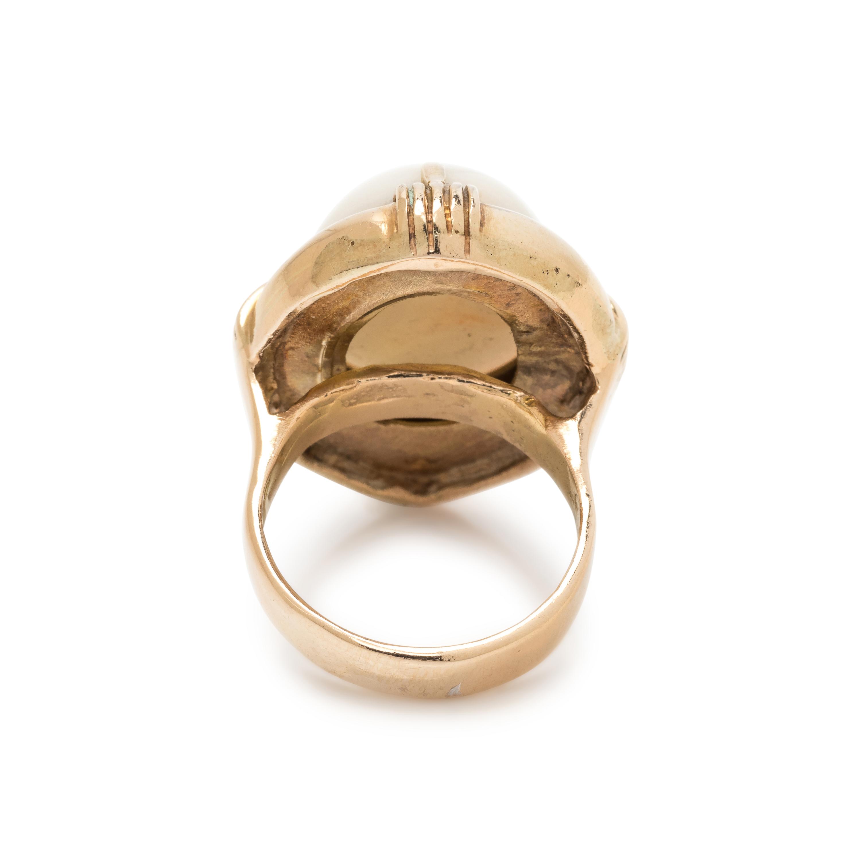 GUMPS, YELLOW GOLD AND WHITE CORAL SET