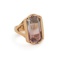 YELLOW GOLD AND TOURMALINE RING