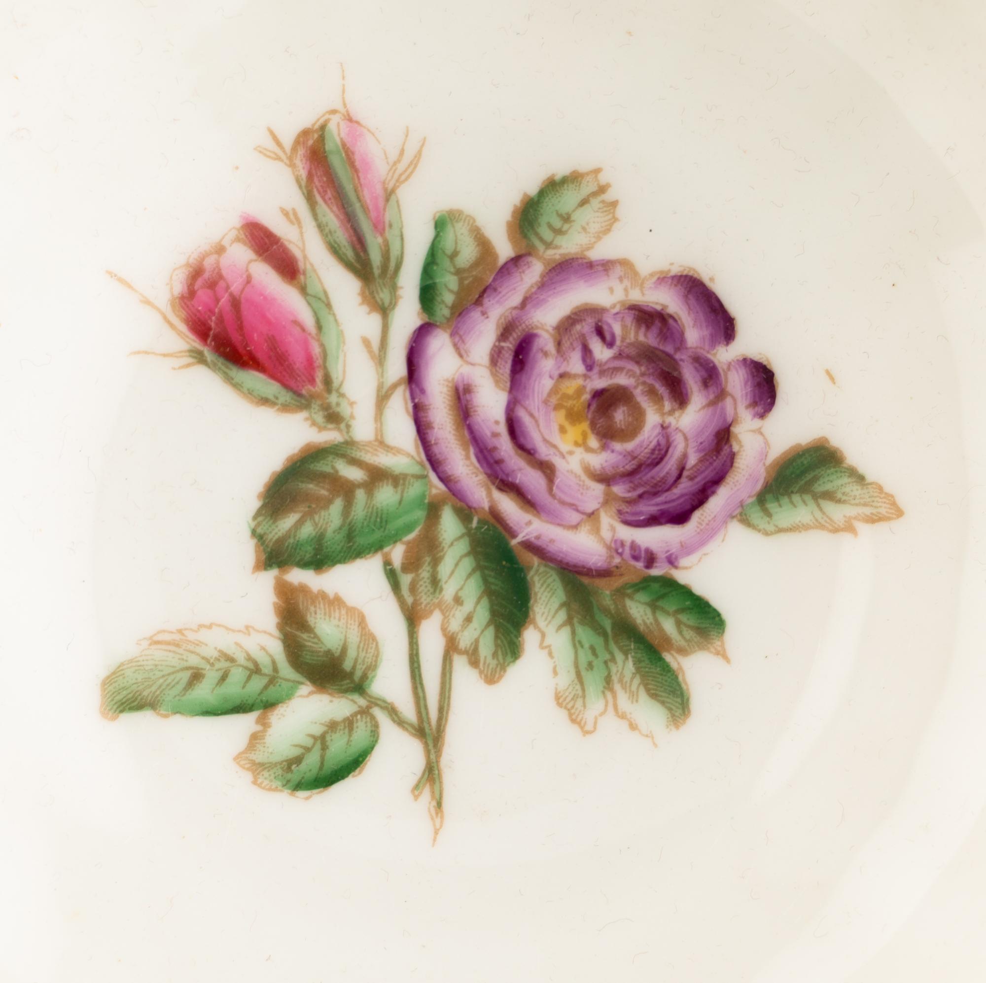 A Royal Worcester Cromwell Porcelain Dinner Service