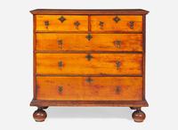 A William & Mary maple chest of drawers, New England, early 18th century