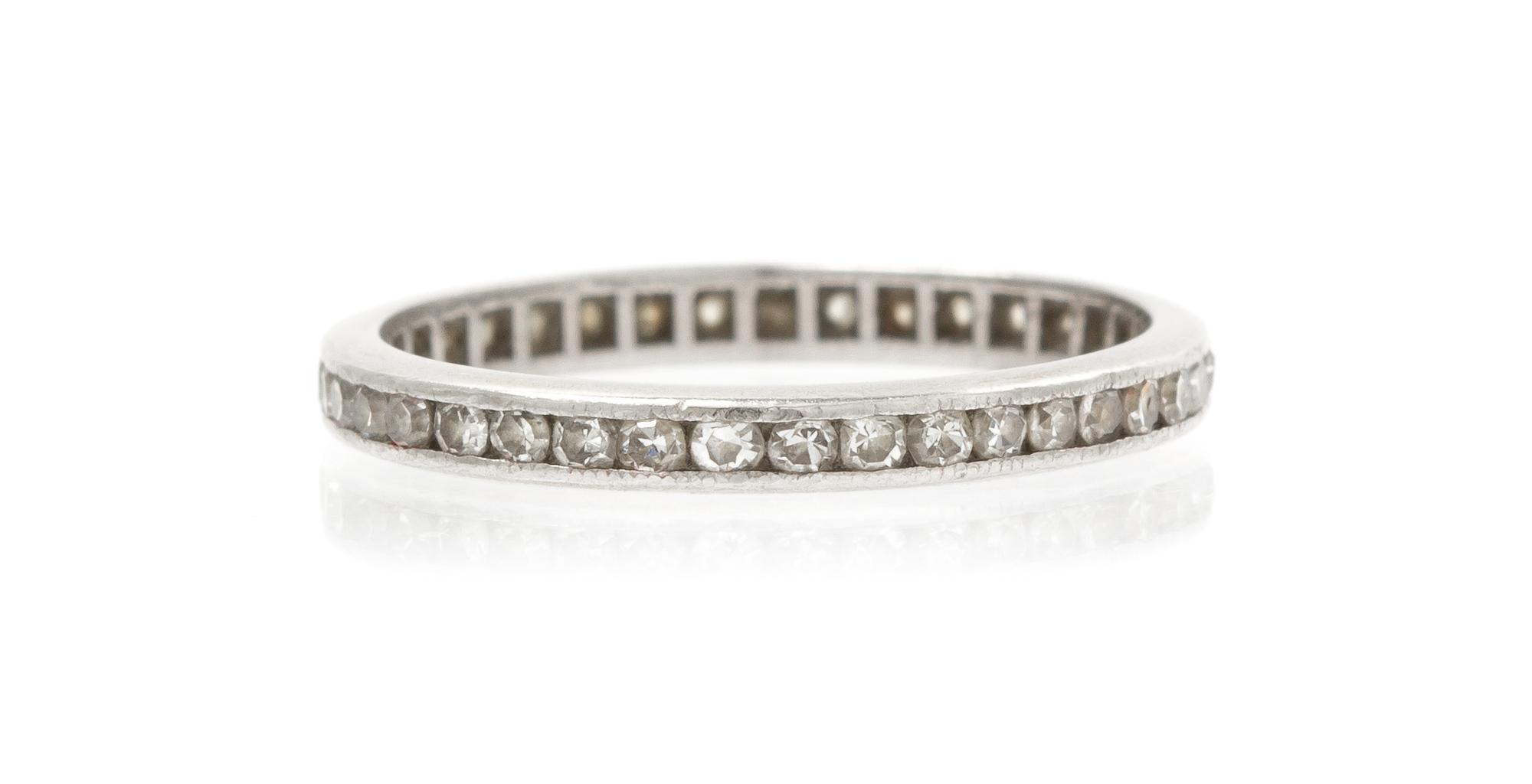 A 14 Karat White Gold and Diamond Ring, 3.20 dwts.