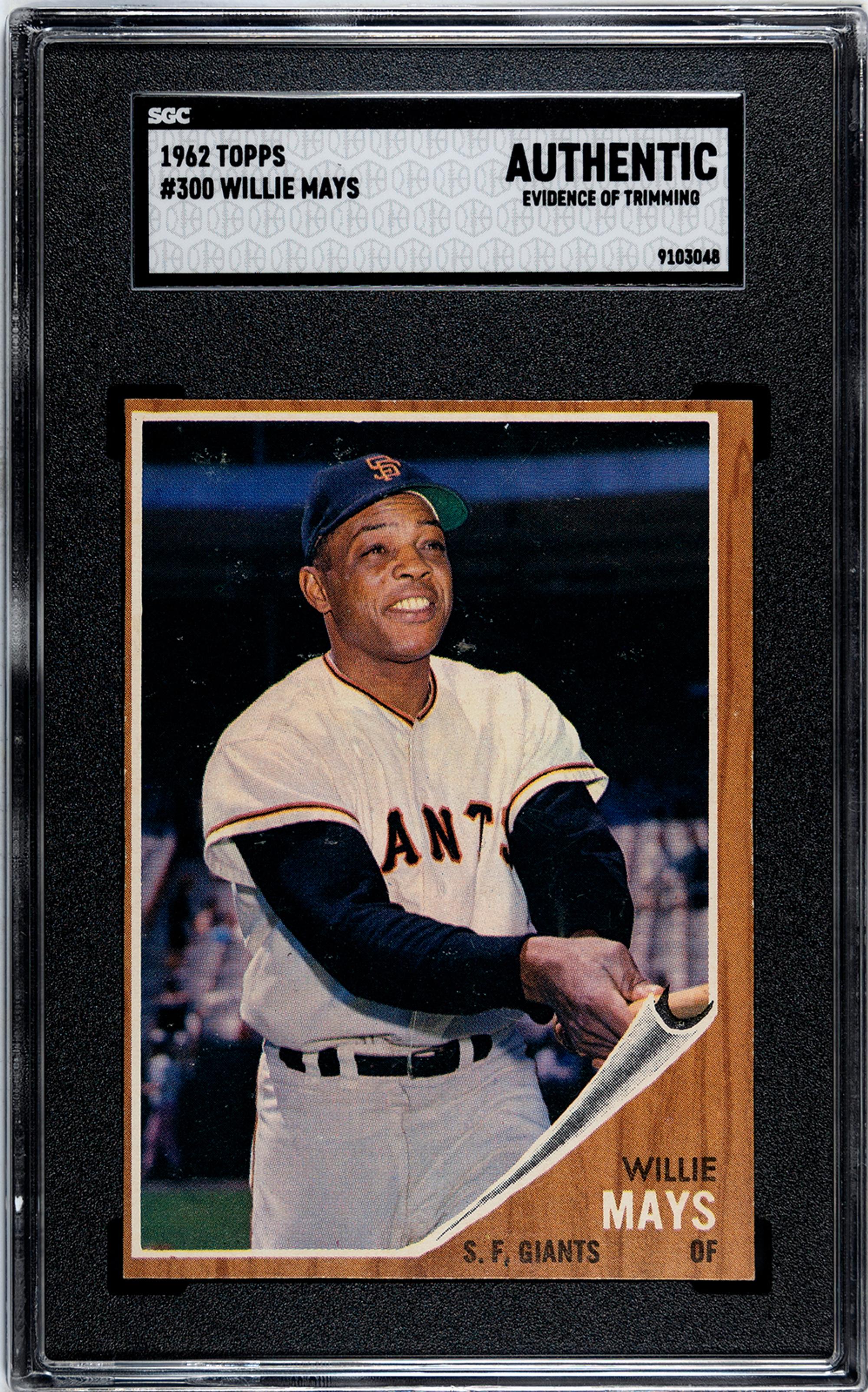 A Group of 1962 Topps Mickey Mantle and Willie Mays Baseball Cards