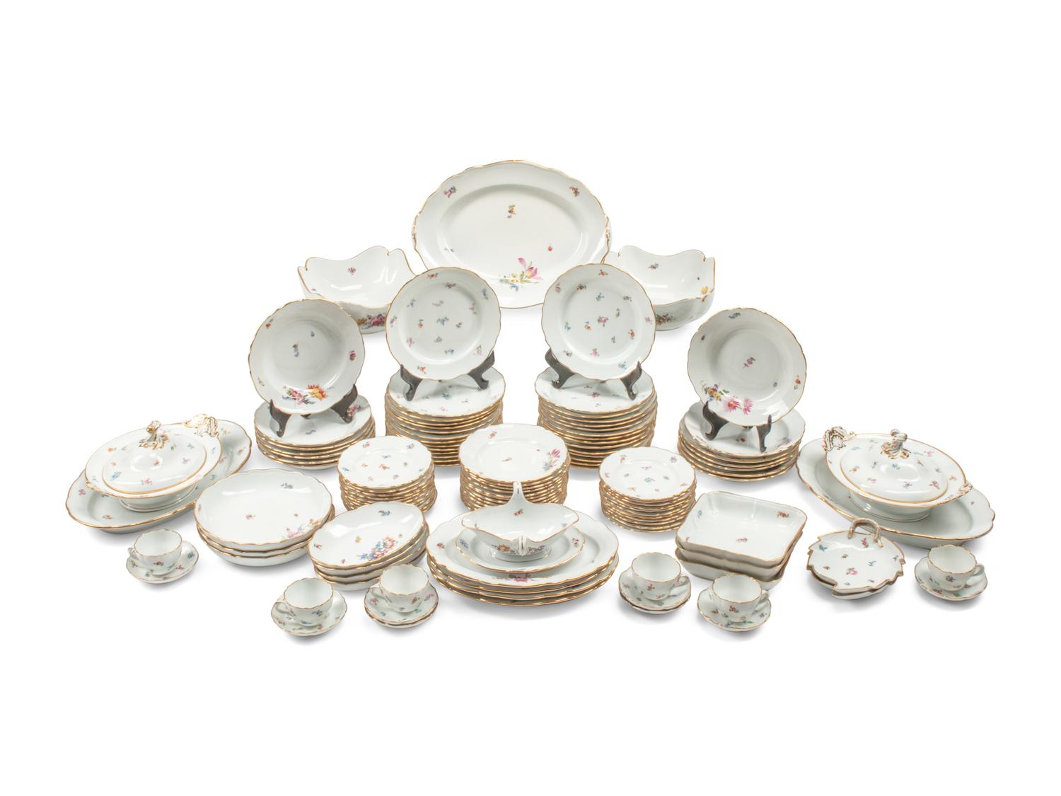 A German Porcelain Dinner Service