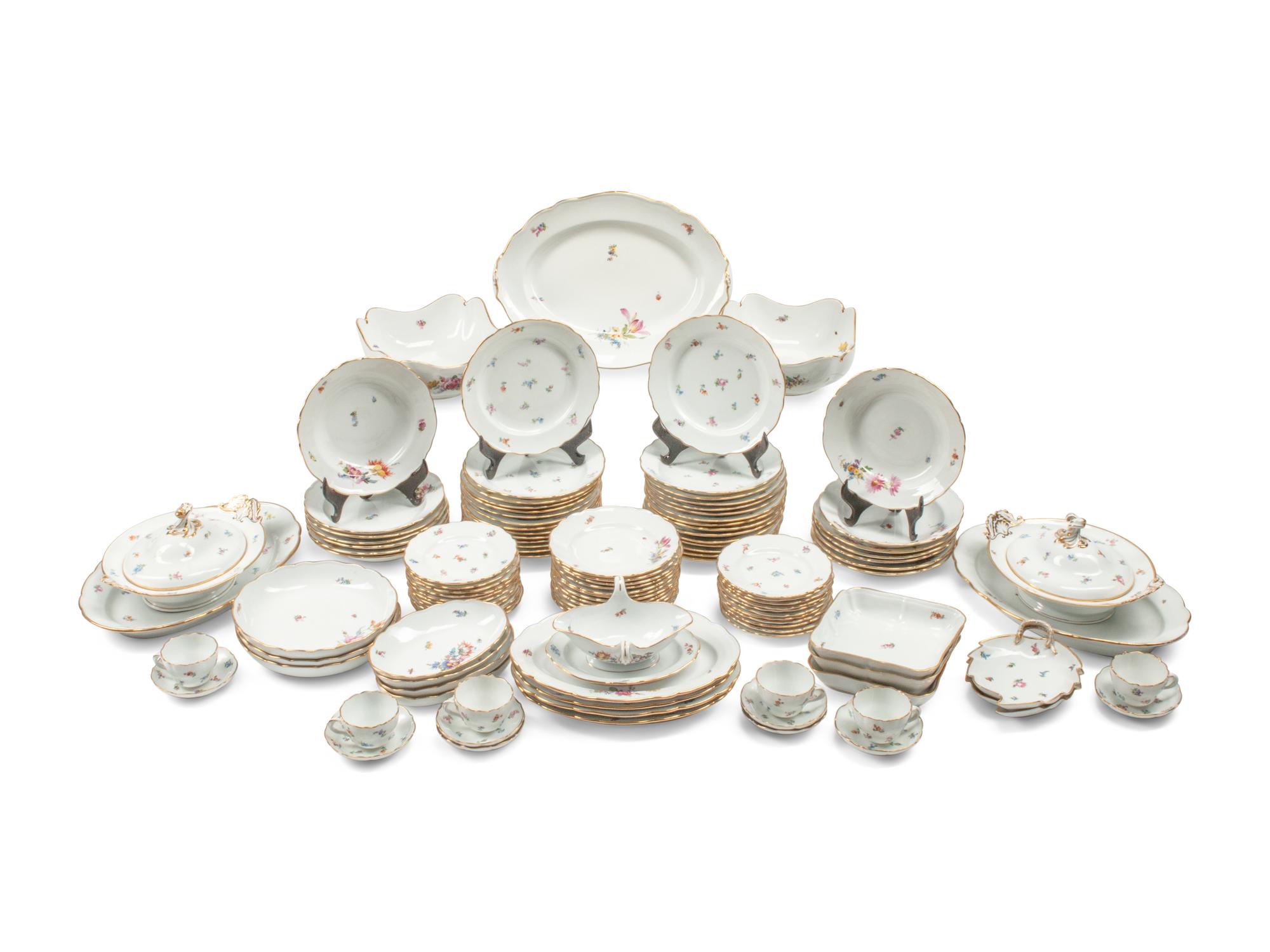 A German Porcelain Dinner Service