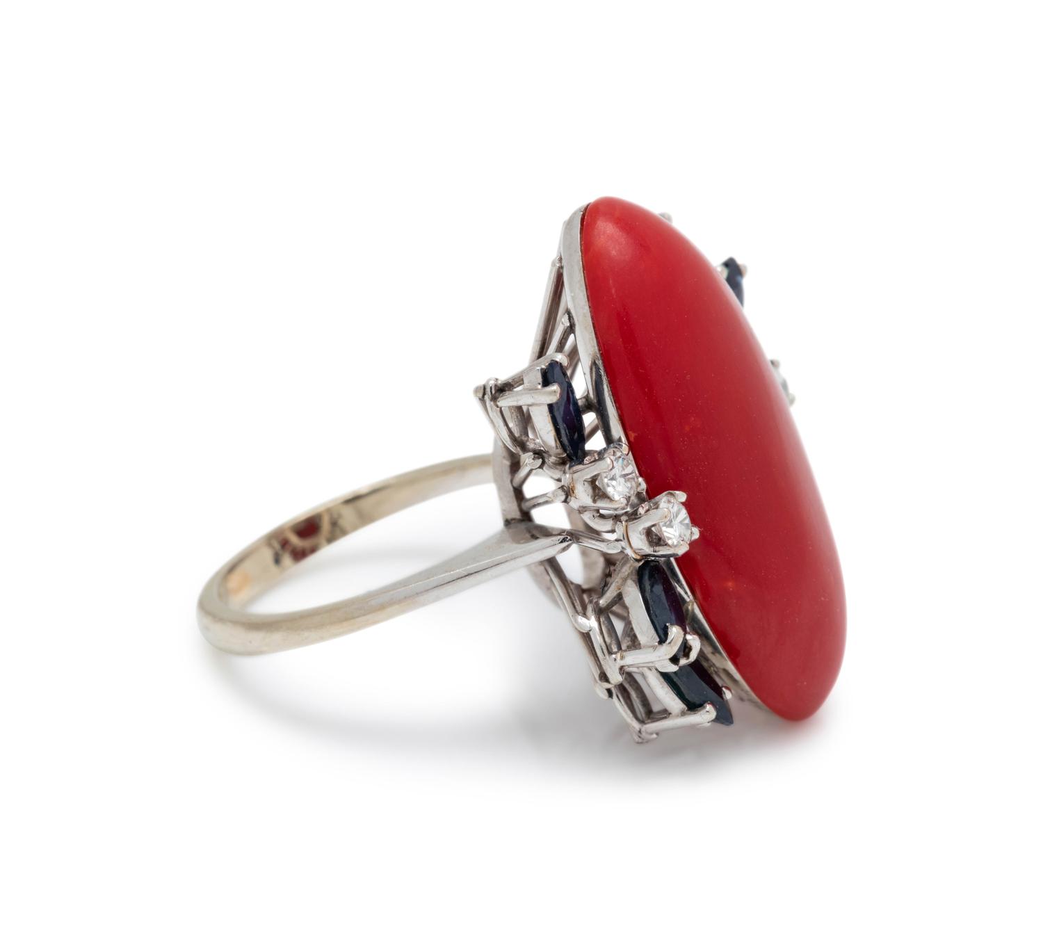CORAL, SAPPHIRE AND DIAMOND RING