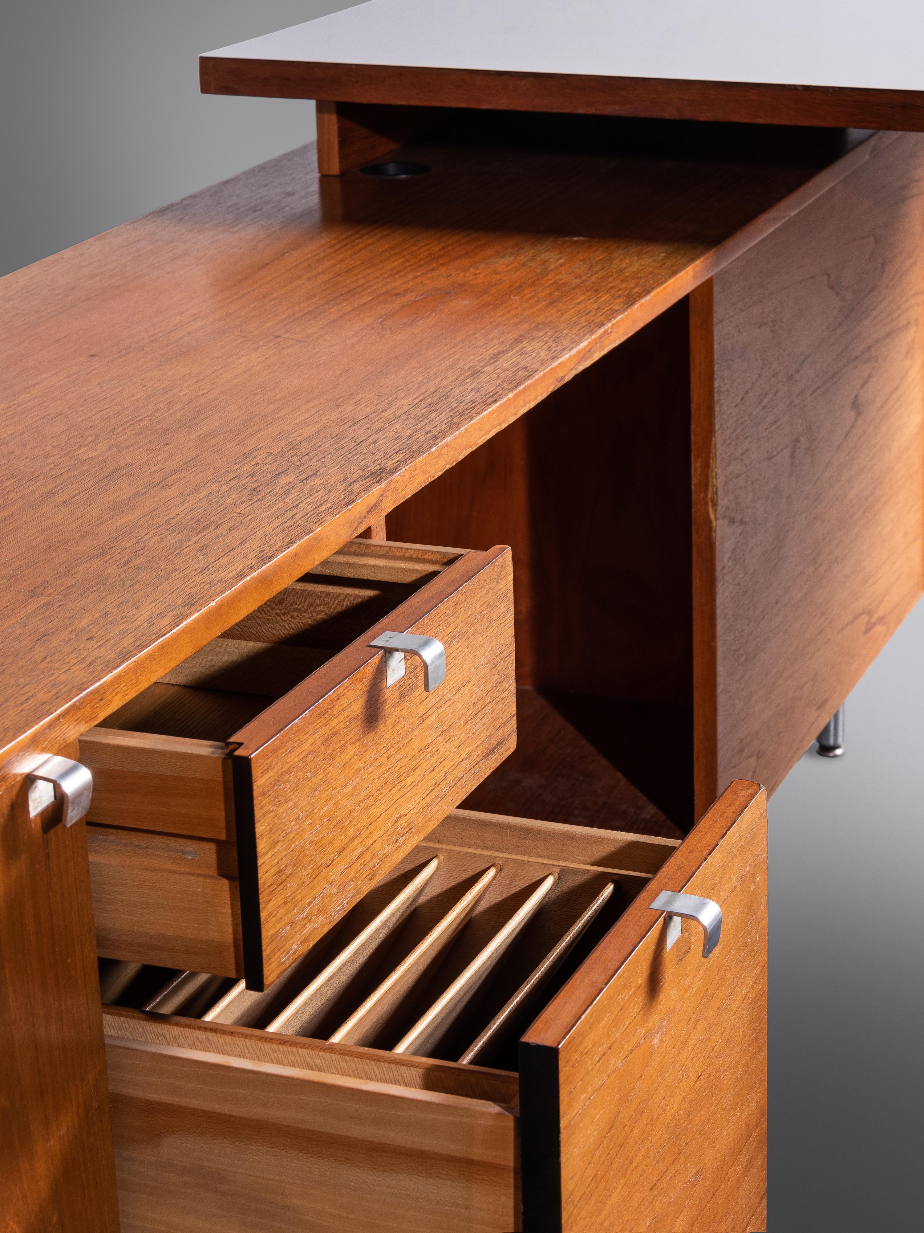 Executive Office Desk and Return Herman Miller, USA
