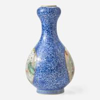 A finely-decorated Chinese yangcai and underglaze blue-decorated porcelain garlic-bulb mouth vase 洋彩灑藍地蒜頭瓶 Qianlong six-character seal mark ?????