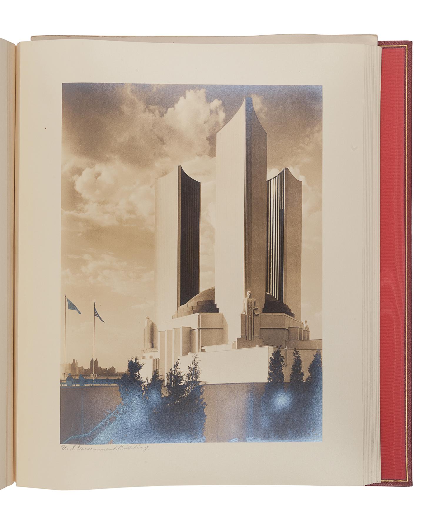 [CHICAGO WORLD’S FAIR – CENTURY OF PROGRESS]. Kaufman and Fabry Co., Photographers. A Century of Progress International Exposition Chicago 1933-1934 . N.p.: n.p., n.d.