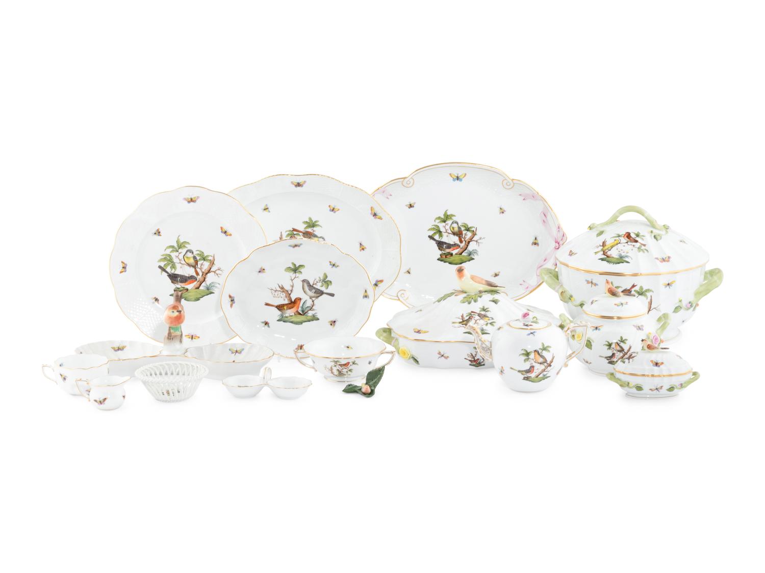 A Herend Rothschild Bird Porcelain Dinner Service