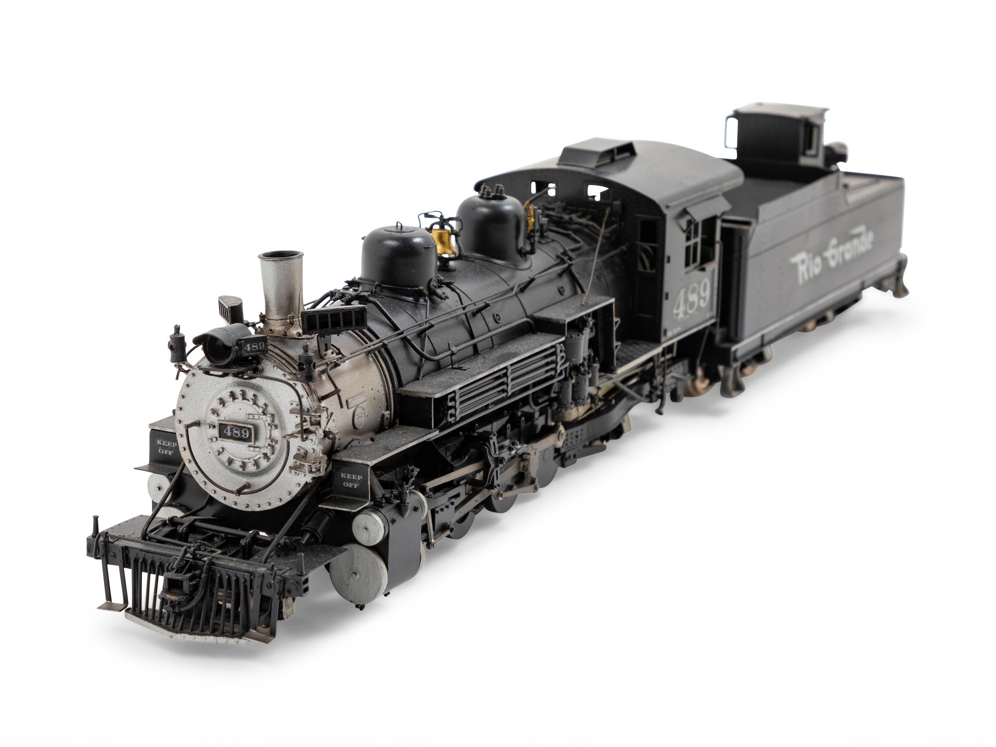 A Fujiyama Polychrome OO-Gauge Rio Grande 2-8-2 Locomotive and Tender