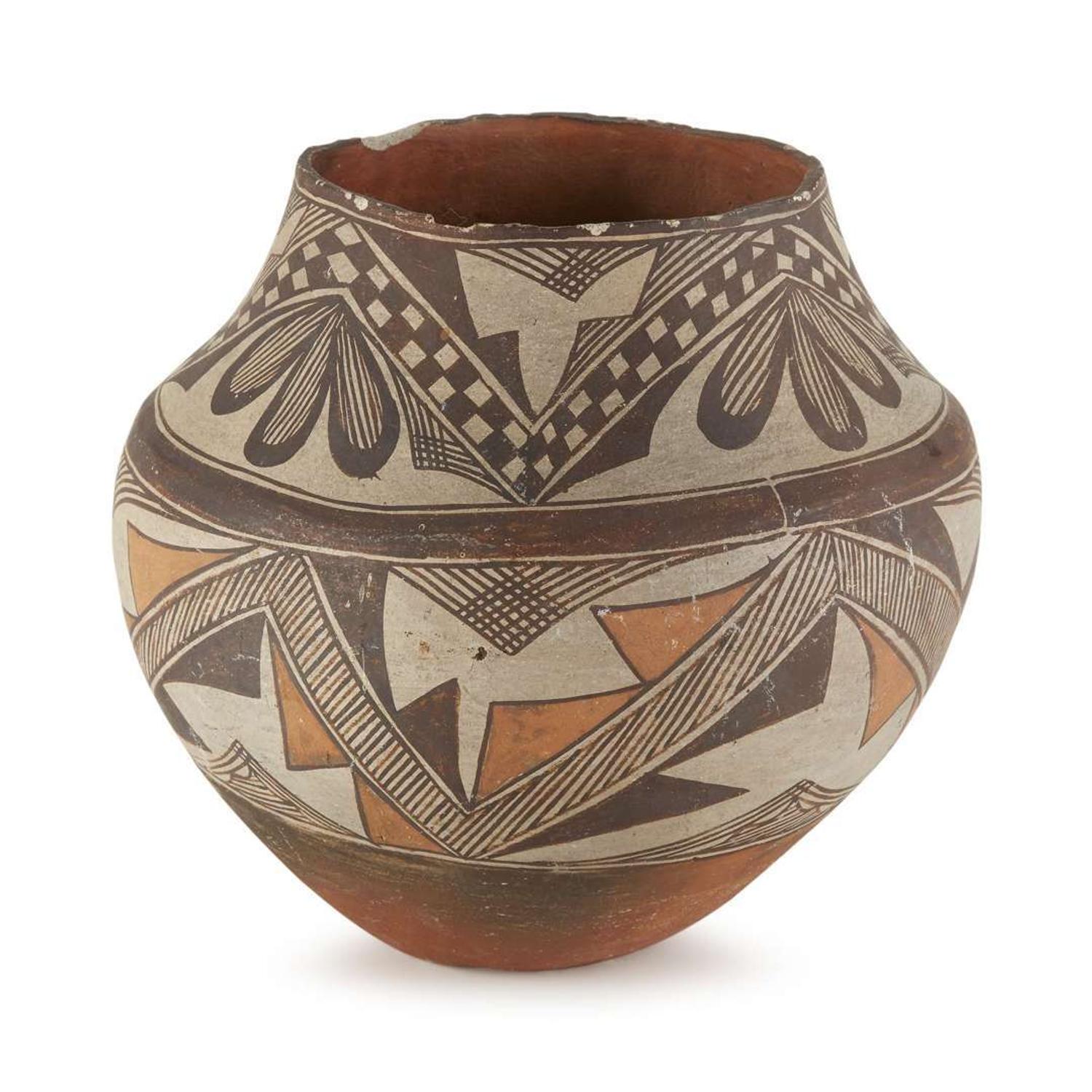Acoma polychrome pottery olla New Mexico, late 19th/early 20th century
