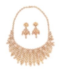 YELLOW GOLD AND DIAMOND NECKLACE AND EARRINGS