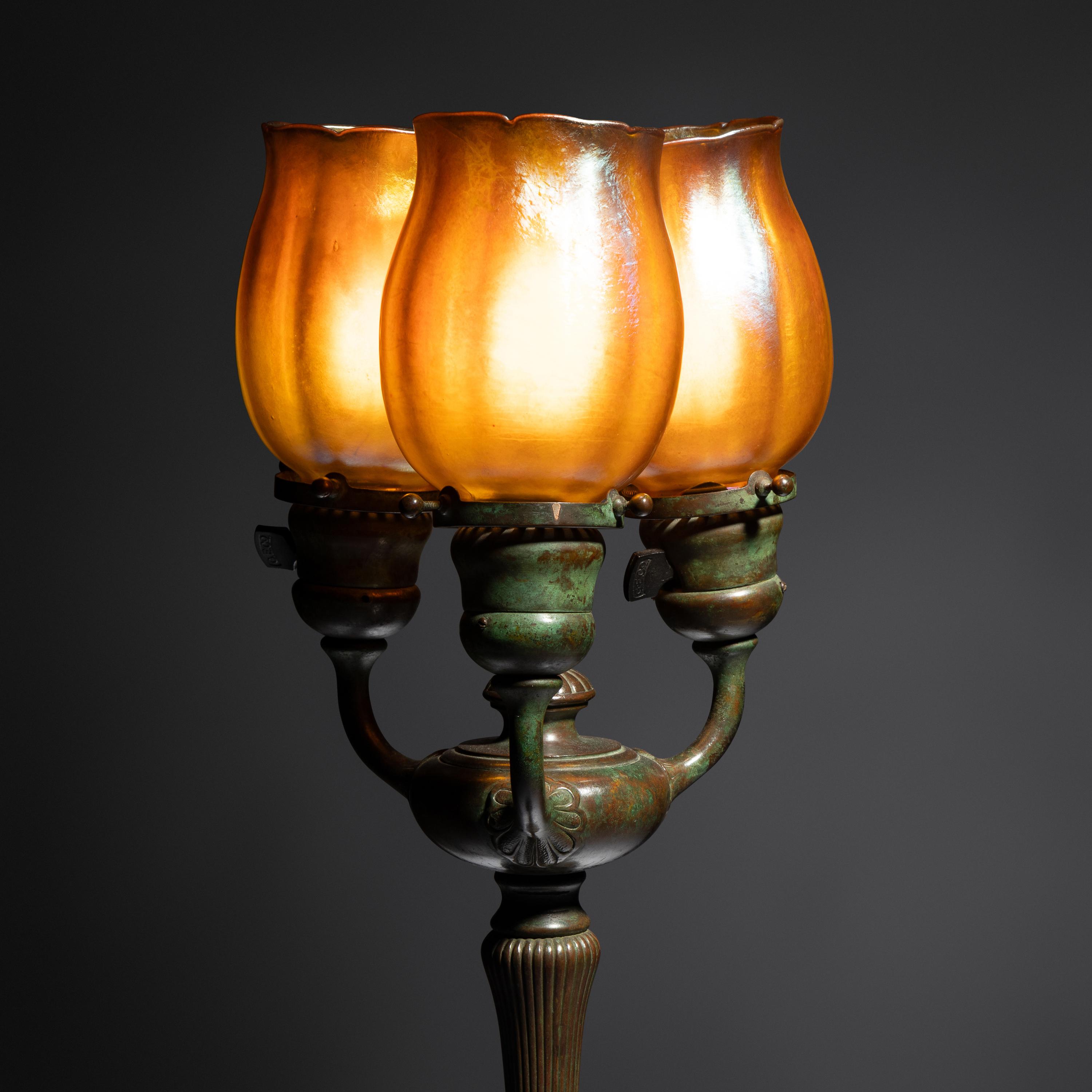 Tulip-Form three-light table lamp Tiffany Studios, USA