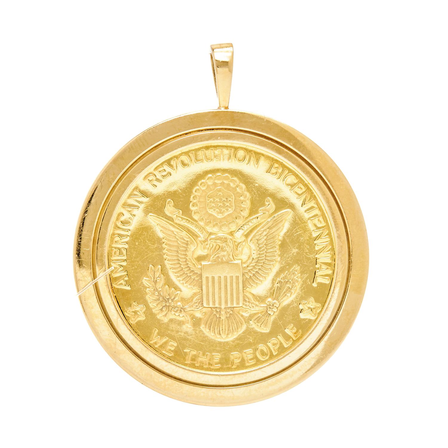 CARTIER, YELLOW GOLD U.S. BICENTENNIAL MEDAL PENDANT
