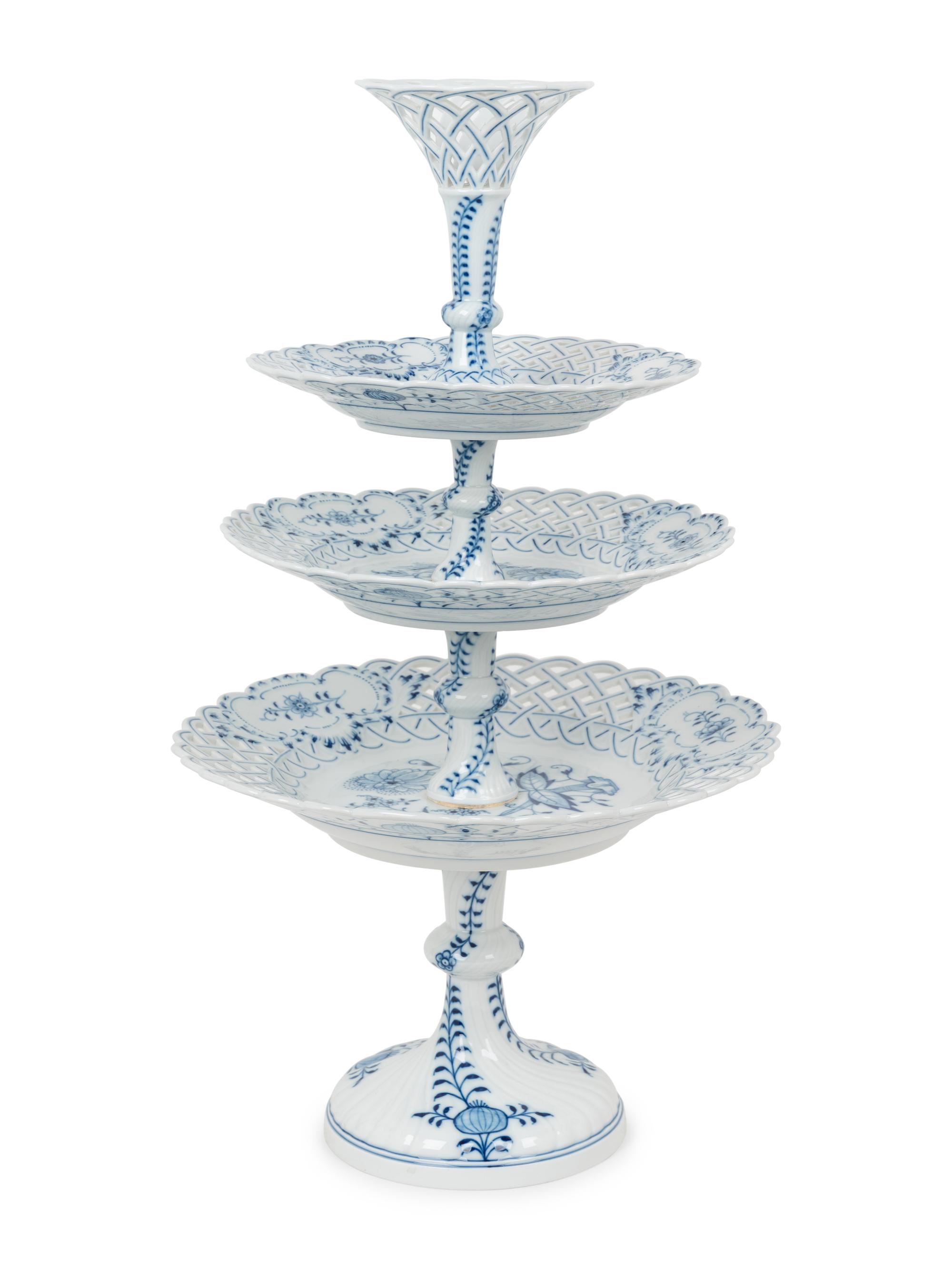 A Meissen Porcelain Sweetmeat Stand