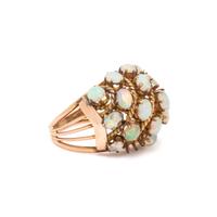 YELLOW GOLD AND OPAL RING